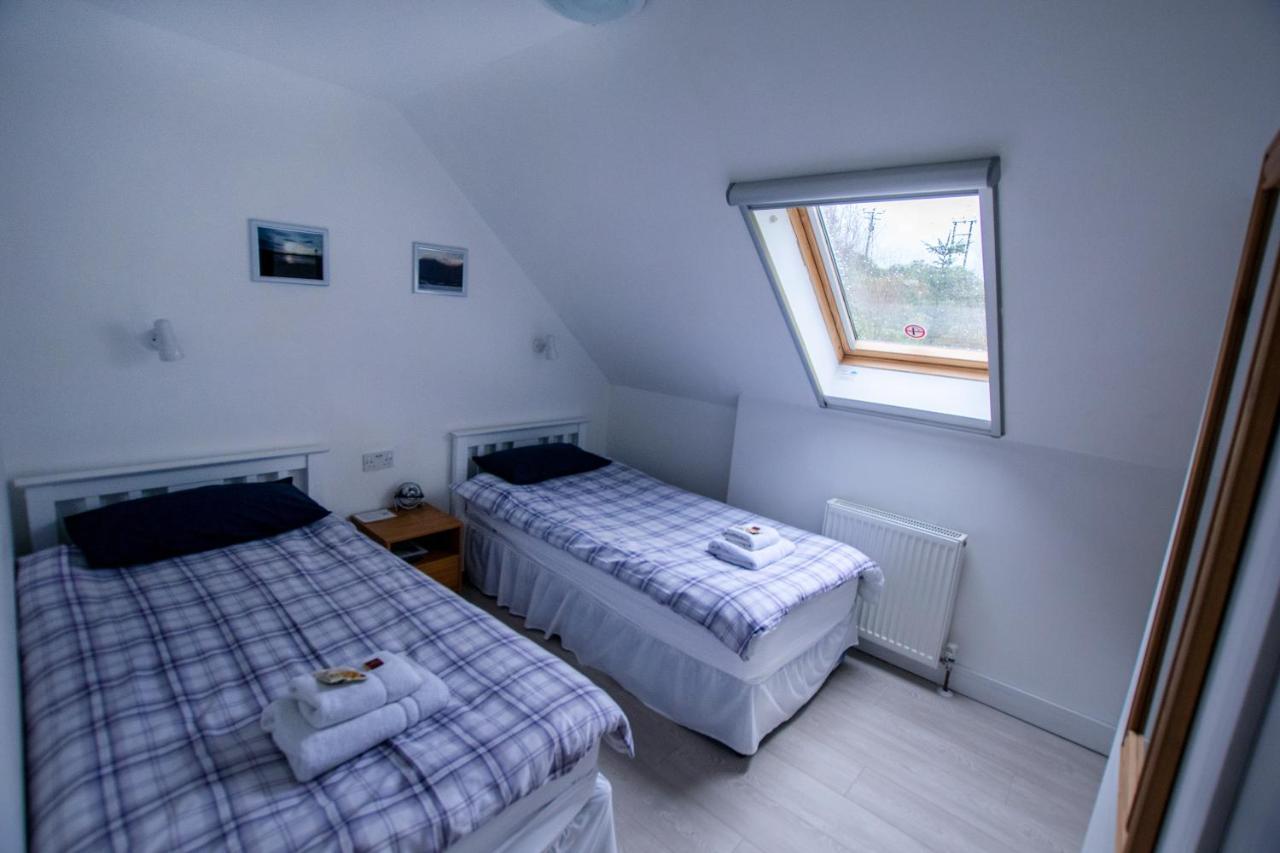 Corran Bunkhouse 호텔 외부 사진 A room at the hotel