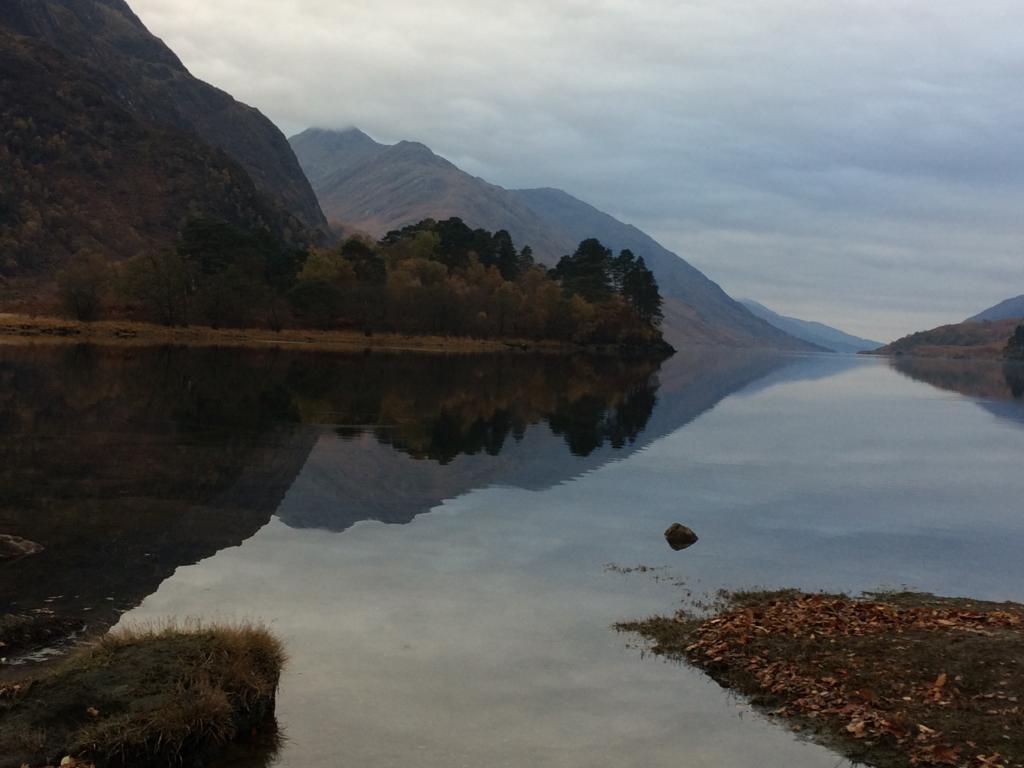 Corran Bunkhouse 호텔 외부 사진 Loch Arkaig