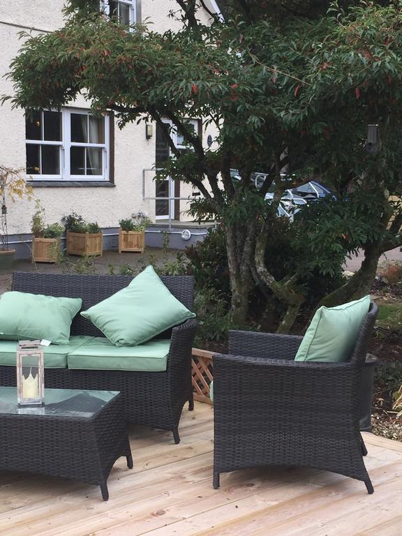 Corran Bunkhouse 호텔 외부 사진 The garden of the hotel