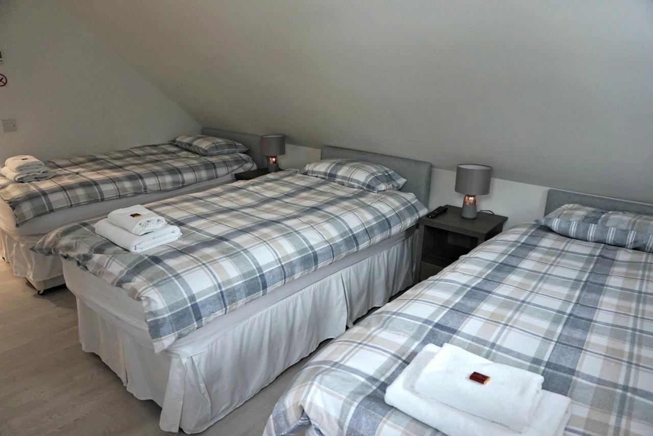 Corran Bunkhouse 호텔 외부 사진 A room at the hotel