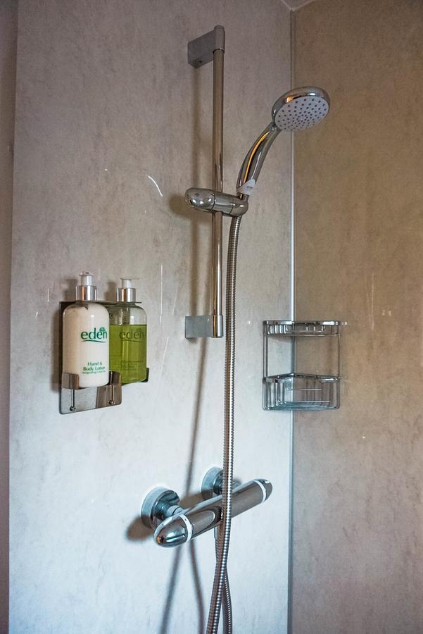 Corran Bunkhouse 호텔 외부 사진 Shower gel and shampoo